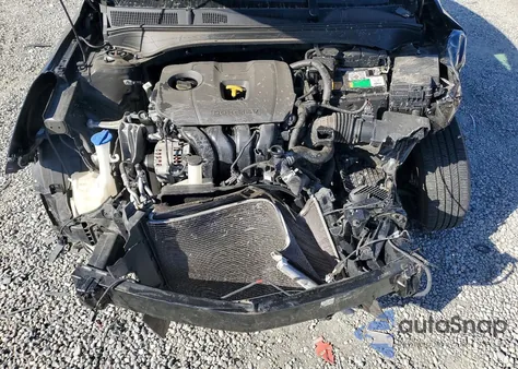 2021 Kia Forte Fe z USA, uszkodzony, nr VIN 3KPF24AD1ME388334